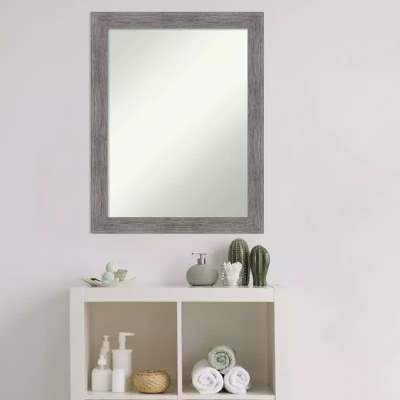 Specchio da parete rettangolare moderno senza cornice bisellata a righe sottili, 56 x 71 cm
