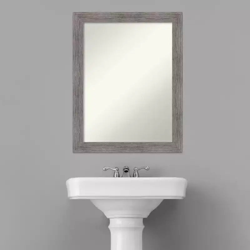 Specchio da parete rettangolare moderno senza cornice bisellata a righe sottili, 56 x 71 cm
