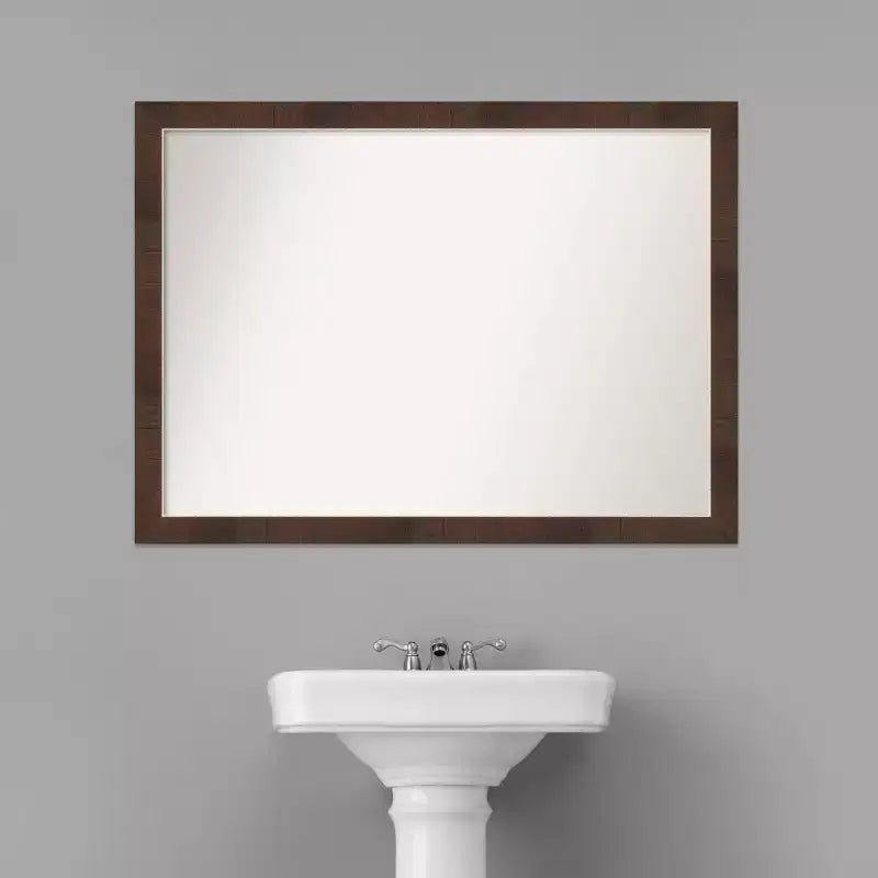 Specchio da parete stretto per bagno Wildwood Brown non smussato, 41" x 30"
