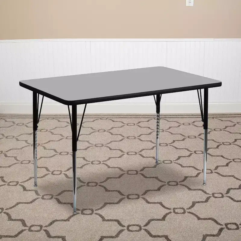 Tavolo attività rettangolare laminato a caldo 24"L x 48"P - Gambe regolabili in altezza standard