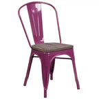 Sedia impilabile in metallo con sedile in legno