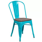 Sedia impilabile in metallo con sedile in legno