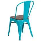 Sedia impilabile in metallo con sedile in legno
